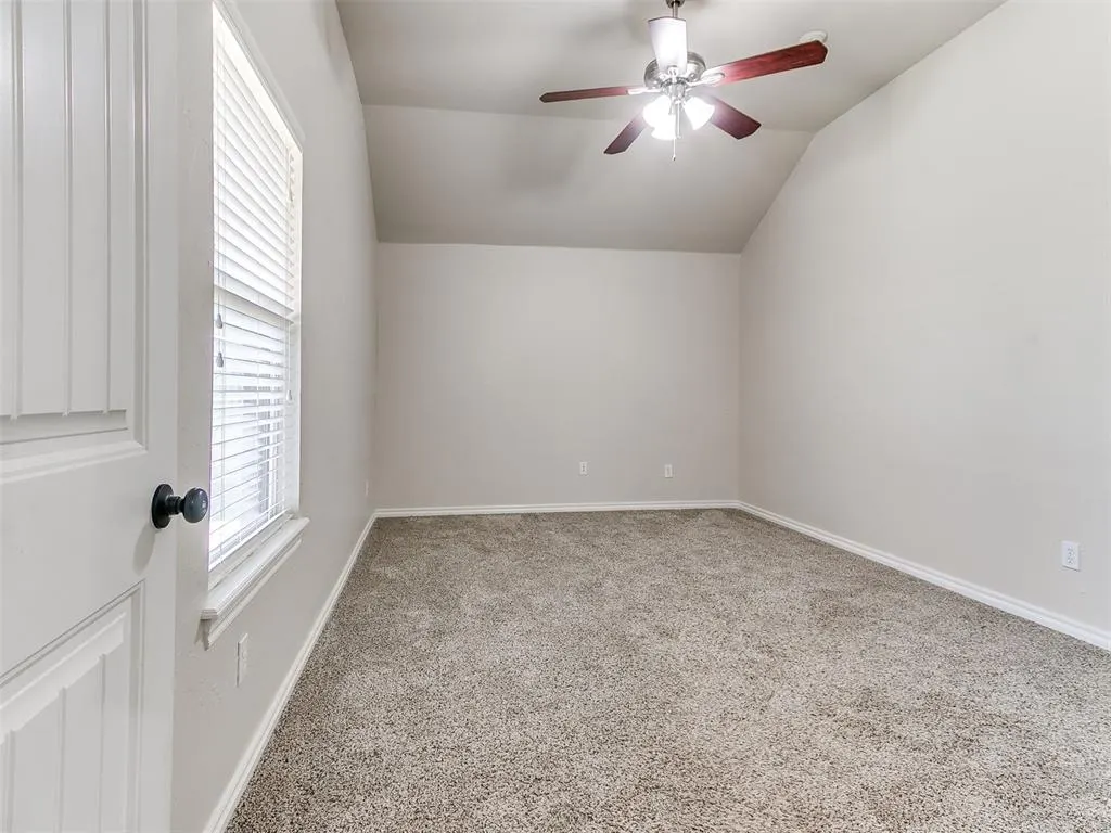 Photo 20 — 925 NE 30th Street, Moore, OK 73160