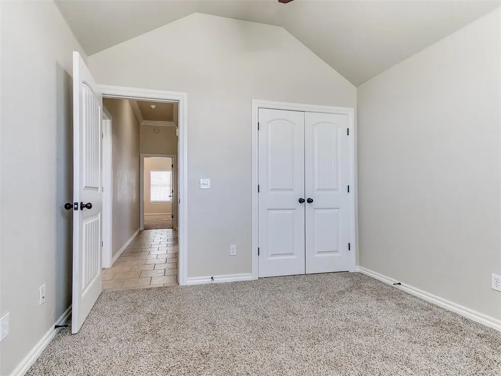 Photo 27 — 925 NE 30th Street, Moore, OK 73160