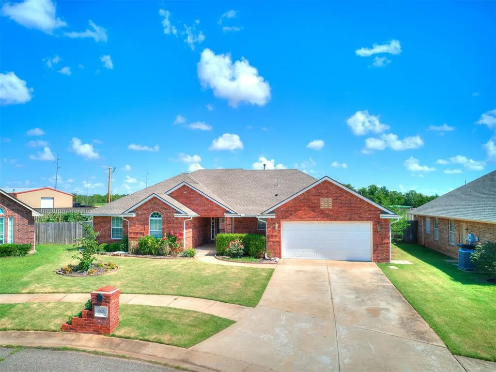 Photo 44 — 925 NE 30th Street, Moore, OK 73160