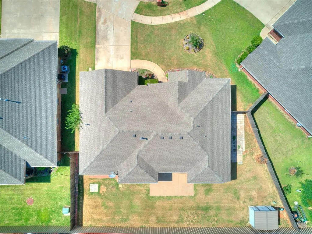 Photo 48 — 925 NE 30th Street, Moore, OK 73160