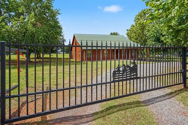 Photo 3 — 10970 220th Street, Blanchard, OK 73010