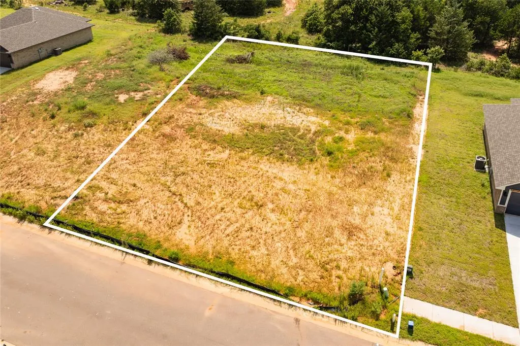 Photo 3 — 4664 Lincoln Landing, Harrah, OK 73045