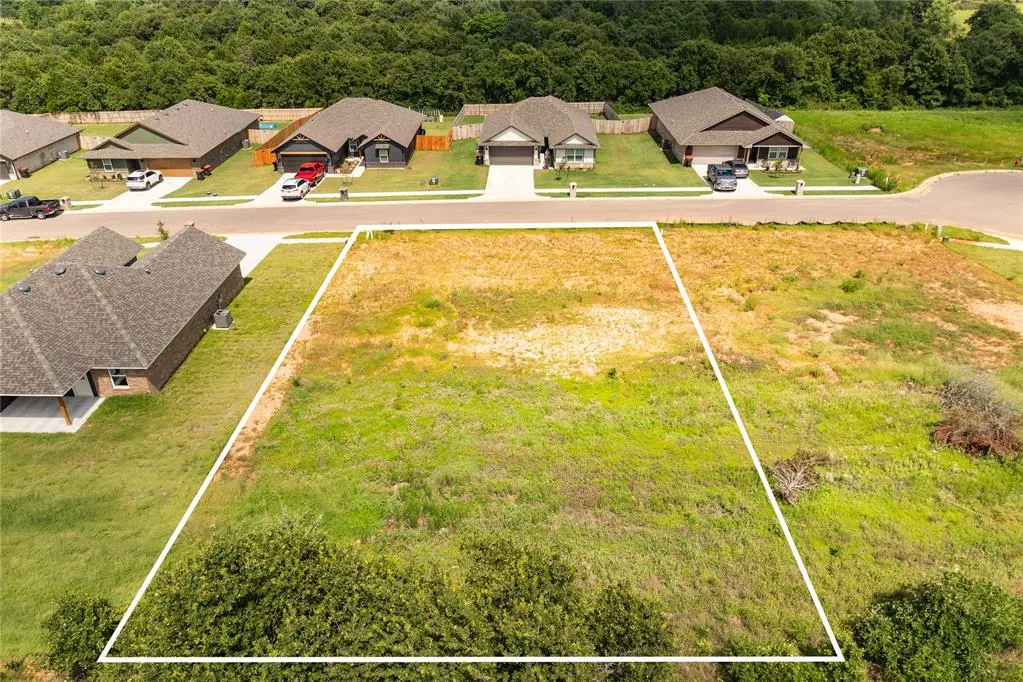 Photo 4 — 4664 Lincoln Landing, Harrah, OK 73045