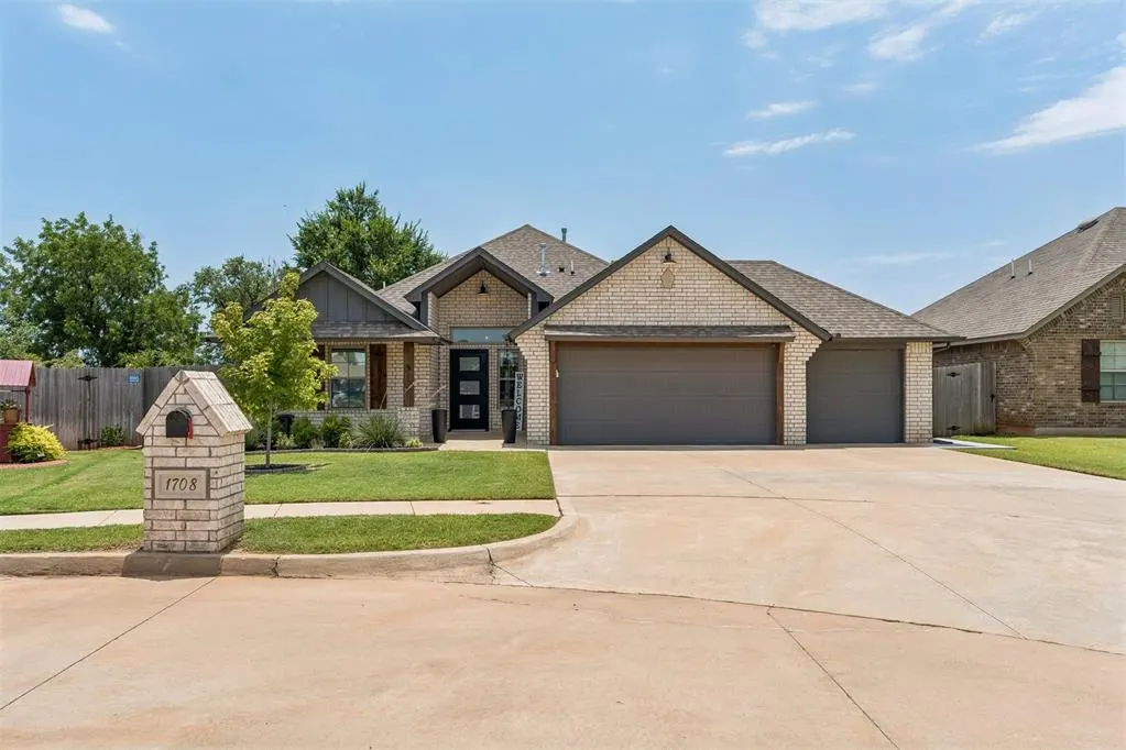 Photo 2 — 1708 W Zachary Way, Mustang, OK 73064