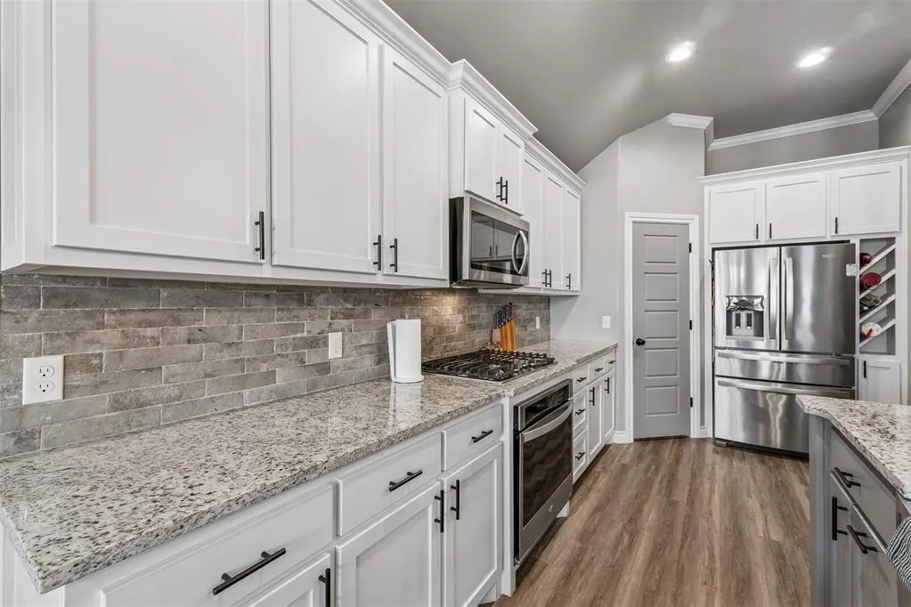 Photo 18 — 1708 W Zachary Way, Mustang, OK 73064