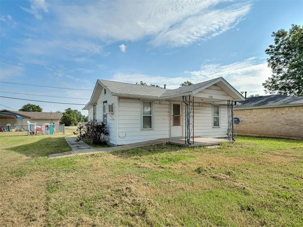 Photo 29 — 1419 W London Street, El Reno, OK 73036