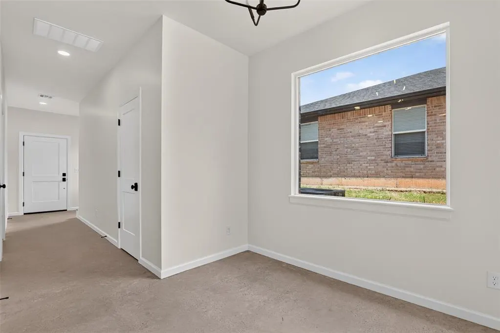 Photo 8 — 8754 Patriot Drive, Midwest City, OK 73110