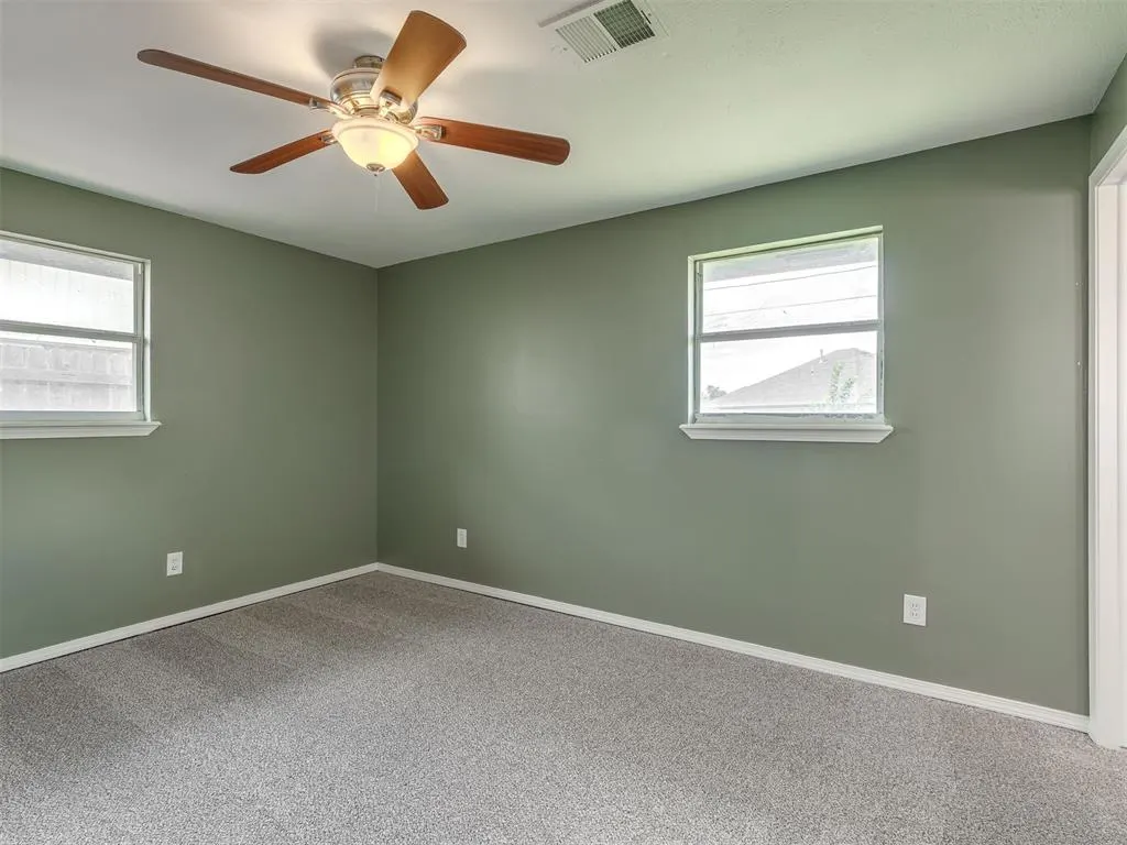 Photo 17 — 128 SW 6th Street, Moore, OK 73160