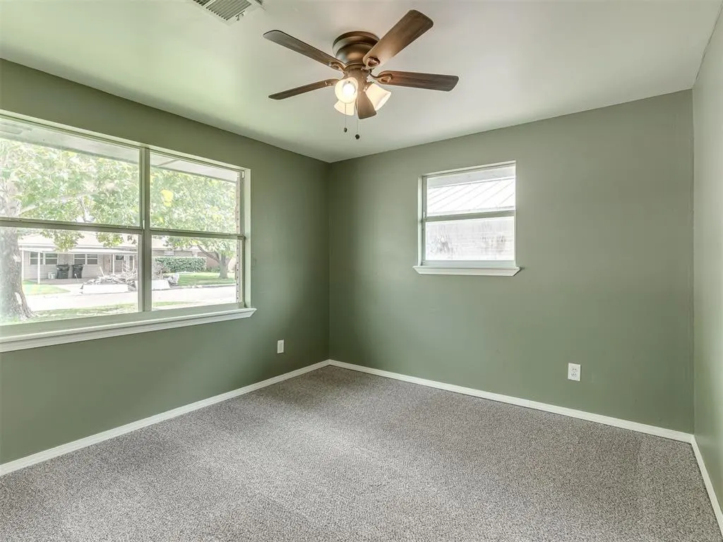 Photo 19 — 128 SW 6th Street, Moore, OK 73160