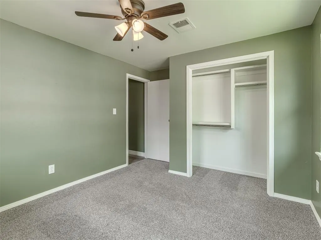 Photo 20 — 128 SW 6th Street, Moore, OK 73160
