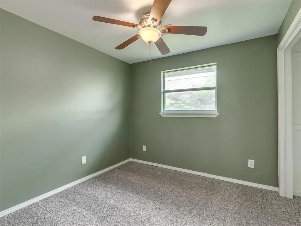 Photo 23 — 128 SW 6th Street, Moore, OK 73160