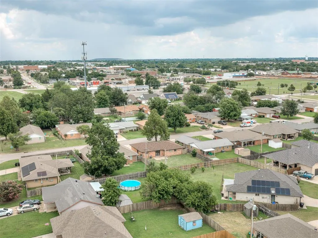 Photo 30 — 128 SW 6th Street, Moore, OK 73160