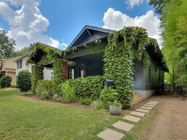 Front exterior — 428 Chautauqua Avenue, Norman, OK 73069