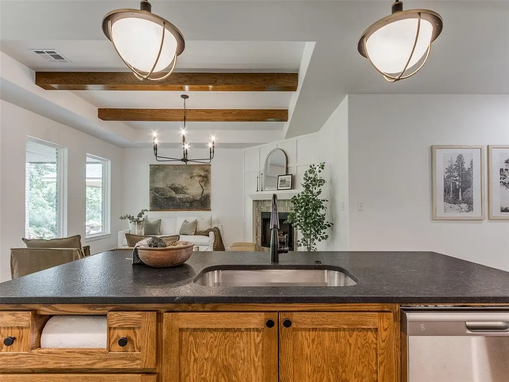 Photo 4 — 113 W 4th Street, Arcadia, OK 73007