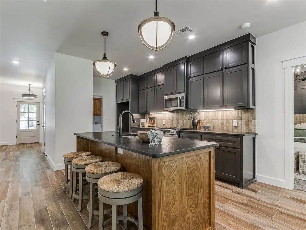 Photo 9 — 113 W 4th Street, Arcadia, OK 73007