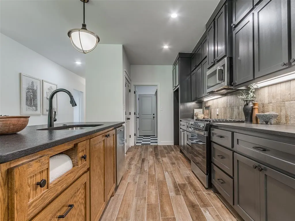 Photo 10 — 113 W 4th Street, Arcadia, OK 73007
