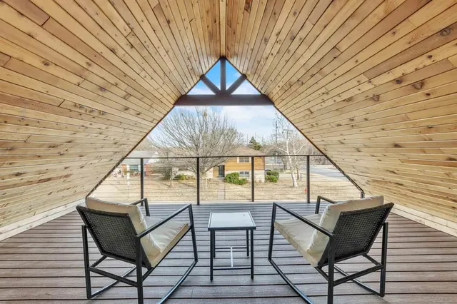 Photo 4 — 7901 W Lakeshore Drive, Oklahoma City, OK 73132