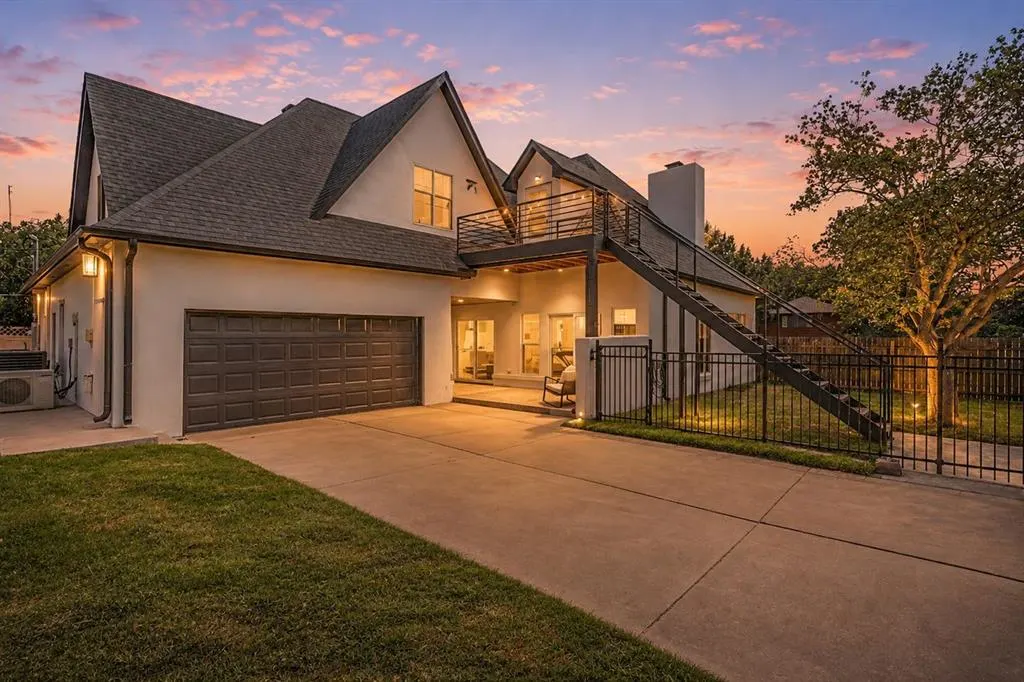 Photo 10 — 7901 W Lakeshore Drive, Oklahoma City, OK 73132