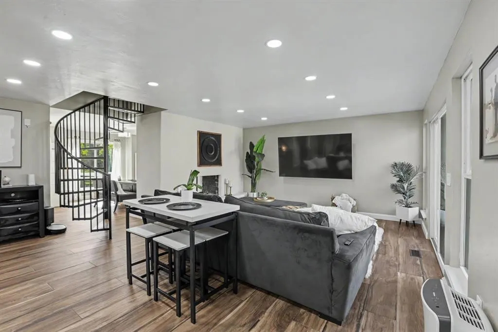 Photo 18 — 7901 W Lakeshore Drive, Oklahoma City, OK 73132