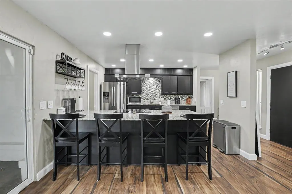 Photo 21 — 7901 W Lakeshore Drive, Oklahoma City, OK 73132