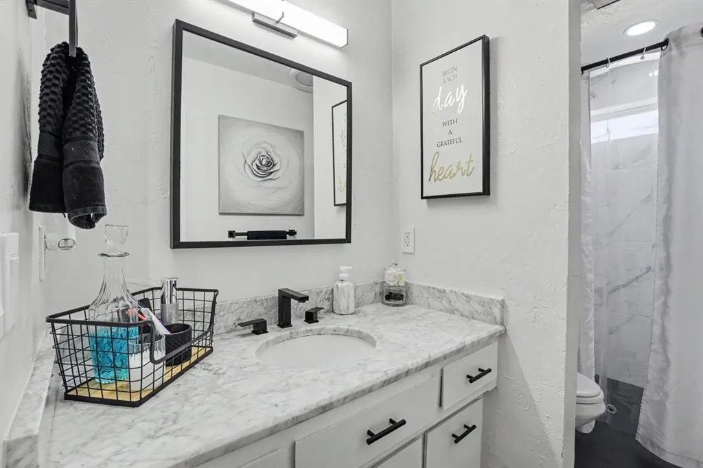 Photo 30 — 7901 W Lakeshore Drive, Oklahoma City, OK 73132