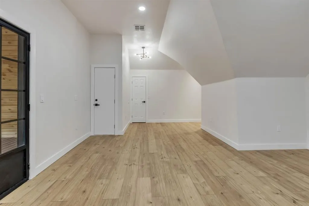 Photo 37 — 7901 W Lakeshore Drive, Oklahoma City, OK 73132