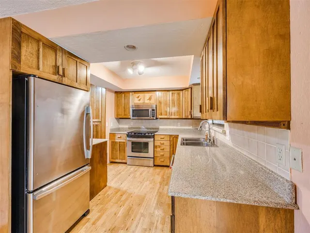 Photo 8 — 1501 Apollo Road, Edmond, OK 73003