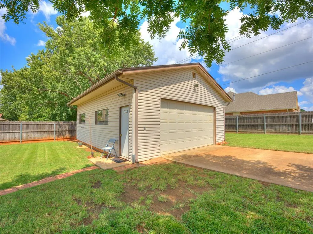 Photo 32 — 1501 Apollo Road, Edmond, OK 73003
