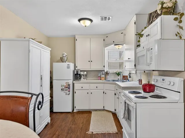 Photo 8 — 3417 Pioneer Street, Oklahoma City, OK 73107