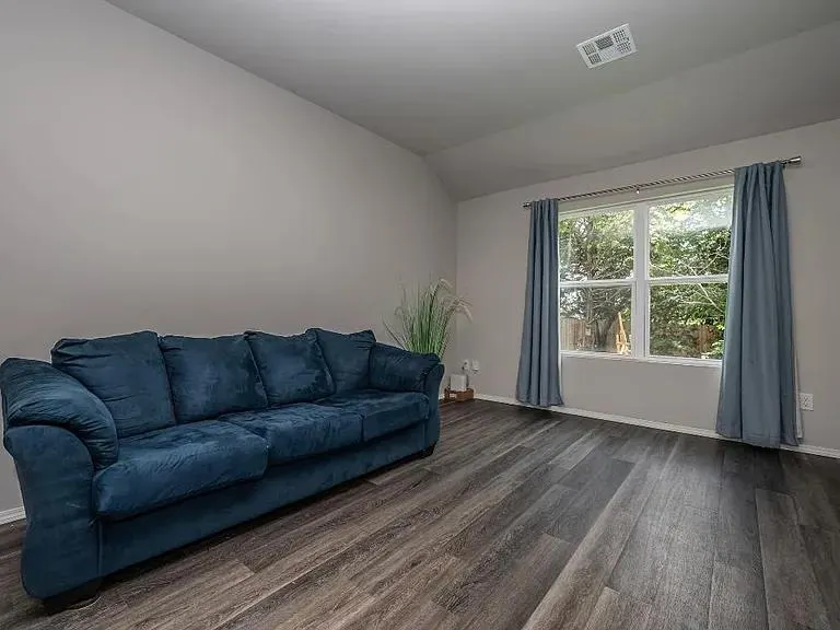 Photo 6 — 1332 Dustin Drive, Edmond, OK 73003