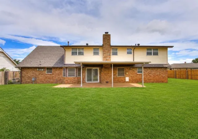 Photo 4 — 7201 N Hammond Avenue, Oklahoma City, OK 73132