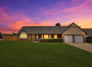Sold home at 7201 N Hammond Avenue