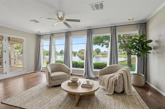 Photo 3 — 10408 Mantle Drive, Oklahoma City, OK 73162