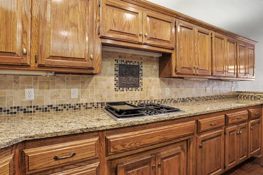 Photo 16 — 10408 Mantle Drive, Oklahoma City, OK 73162