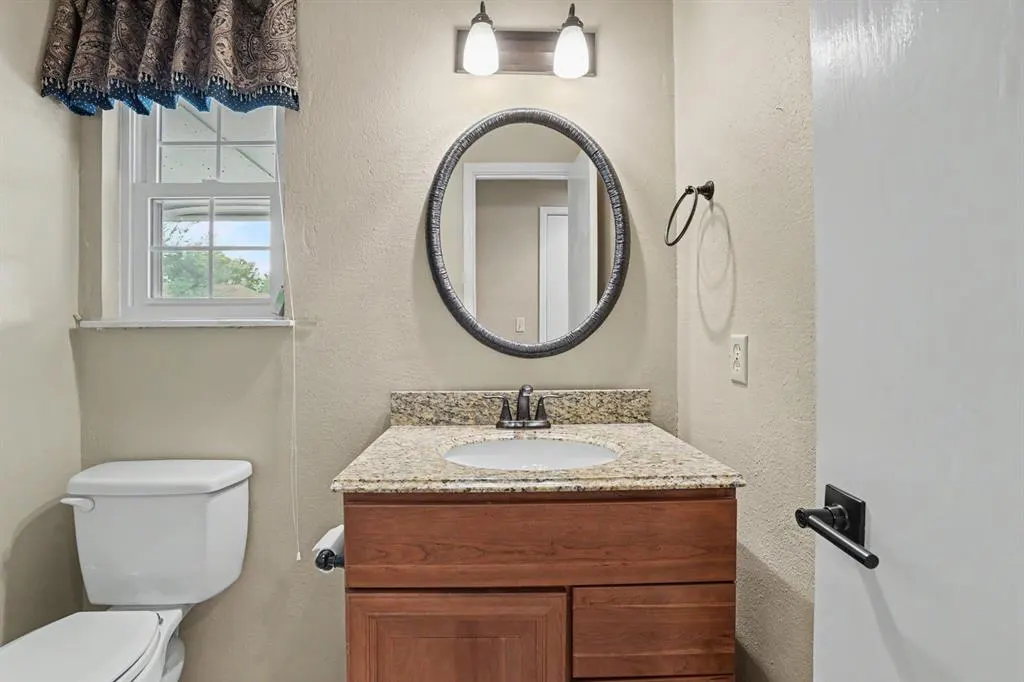 Photo 25 — 10408 Mantle Drive, Oklahoma City, OK 73162
