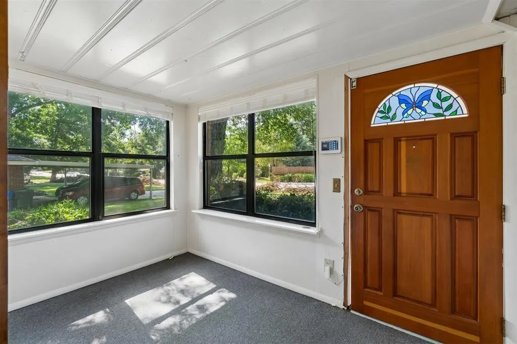 Photo 2 — 1115 W Brooks Street, Norman, OK 73069