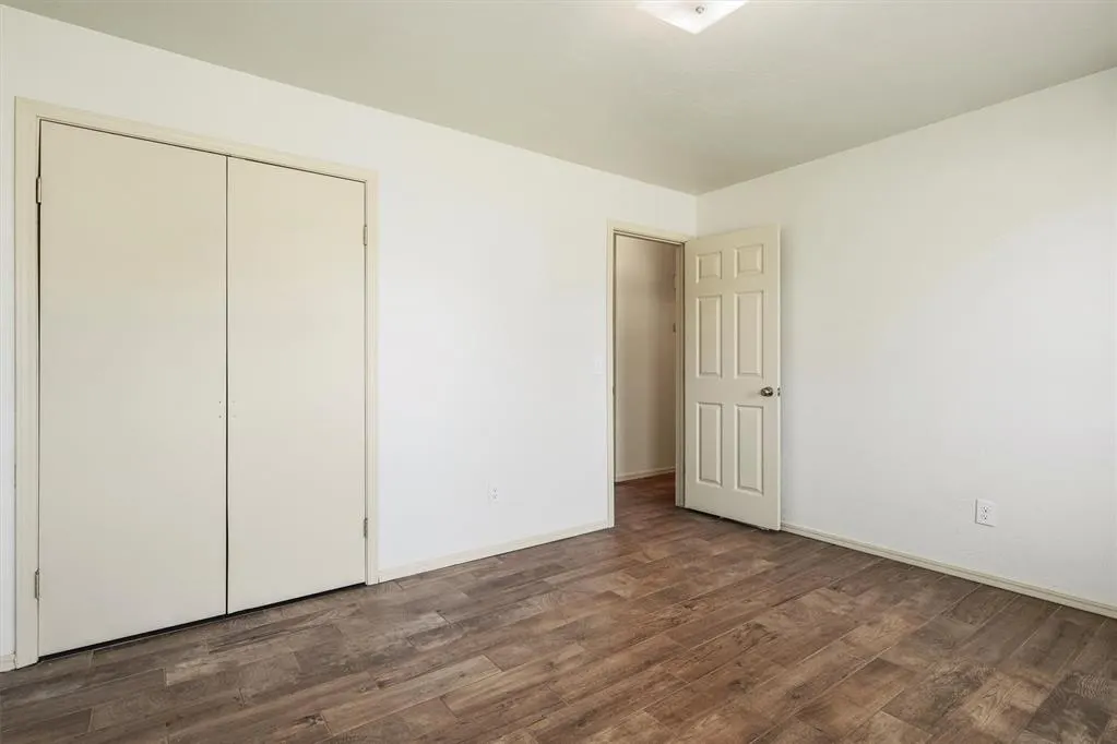 Photo 18 — 616 SW 23rd Street, Moore, OK 73160