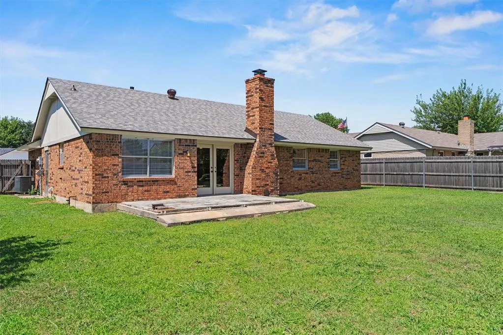 Photo 32 — 616 SW 23rd Street, Moore, OK 73160
