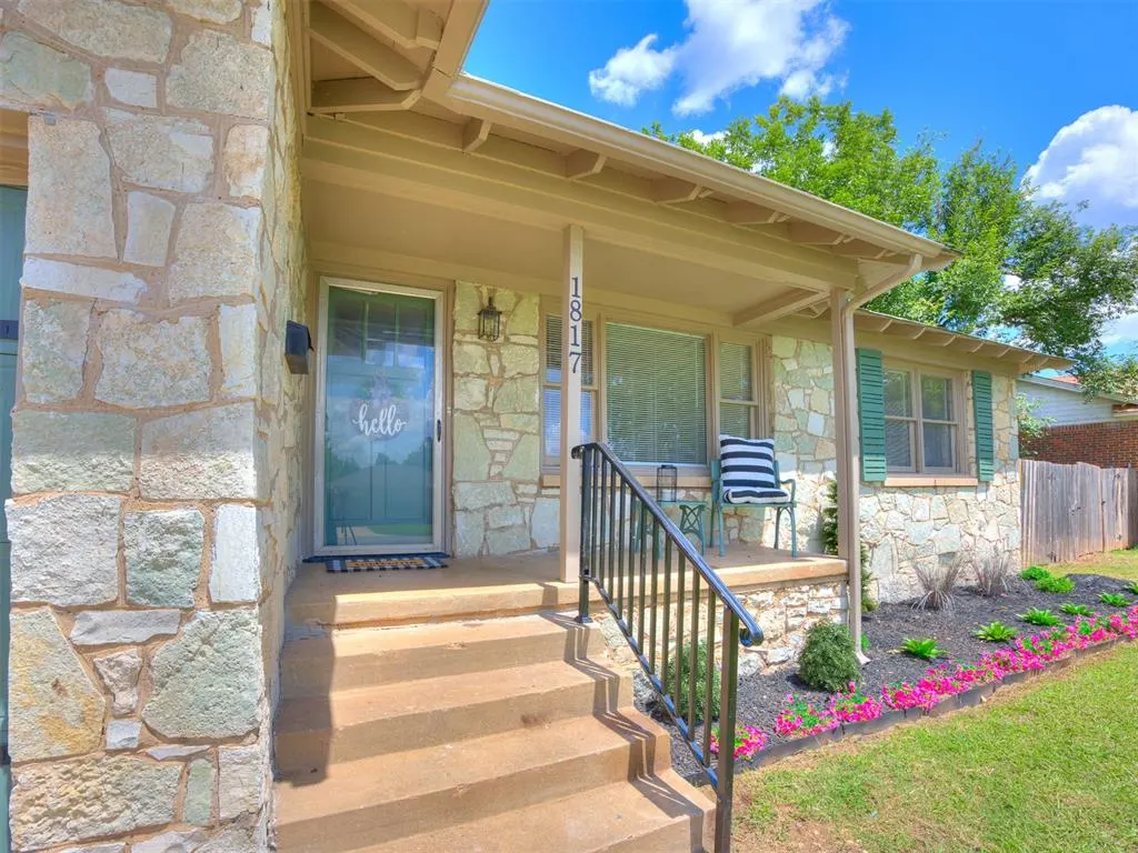 Photo 3 — 1817 Oxford Way, Oklahoma City, OK 73120