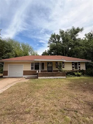 Sold home at 3104 N Holman Court