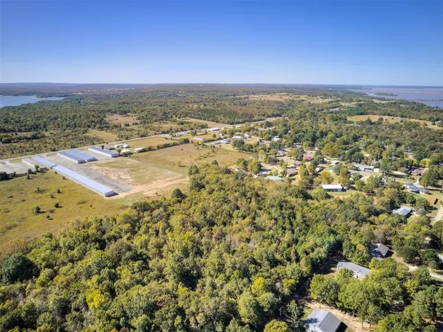 Photo 7 — 3 Hamilton Road, Eufaula, OK 74432