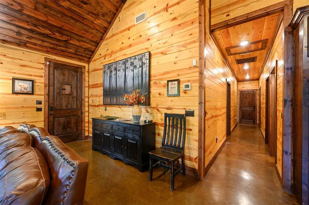 Photo 14 — 252 Apple Ridge Lane, Broken Bow, OK 74728