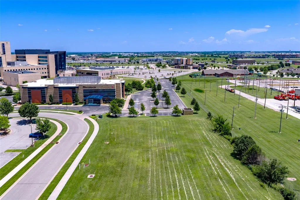 Photo 12 — 3480 Rc Luttrell Drive, Norman, OK 73072