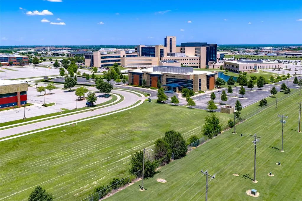 Photo 13 — 3480 Rc Luttrell Drive, Norman, OK 73072
