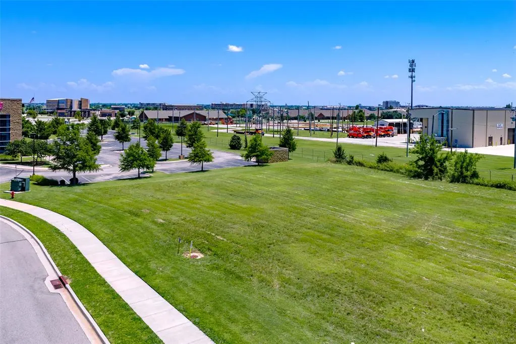 Photo 18 — 3480 Rc Luttrell Drive, Norman, OK 73072