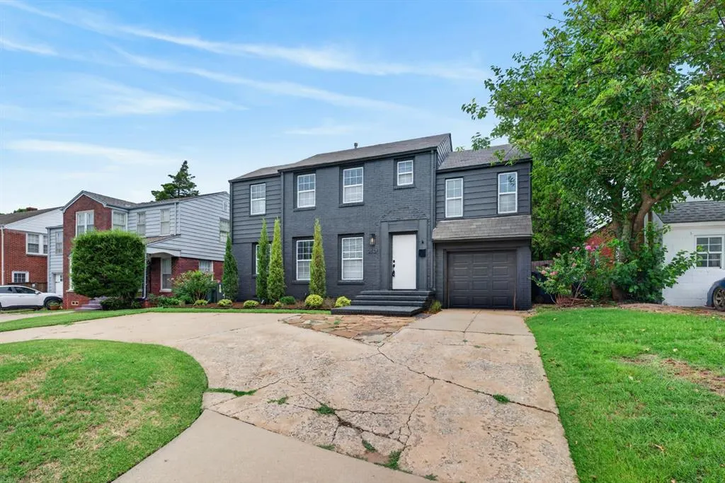 Photo 8 — 2613 NW 30th Street, Oklahoma City, OK 73112