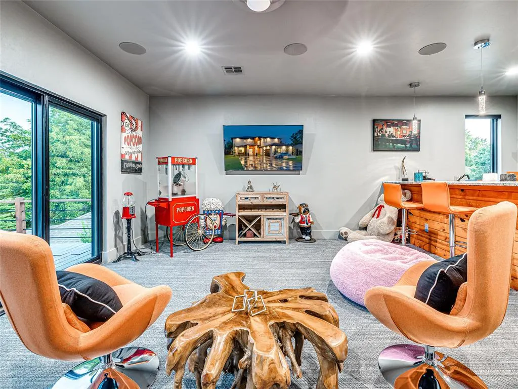 Photo 22 — 2824 Guilford Lane, Oklahoma City, OK 73120