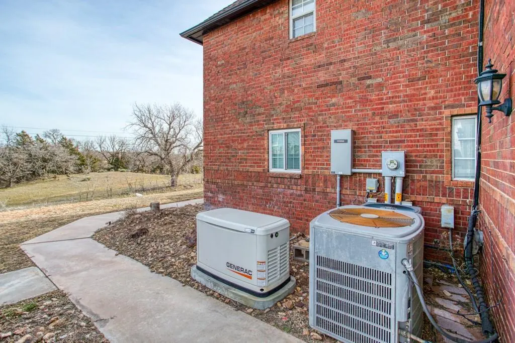 Photo 43 — 13788 N 2860 Road, Dover, OK 73734