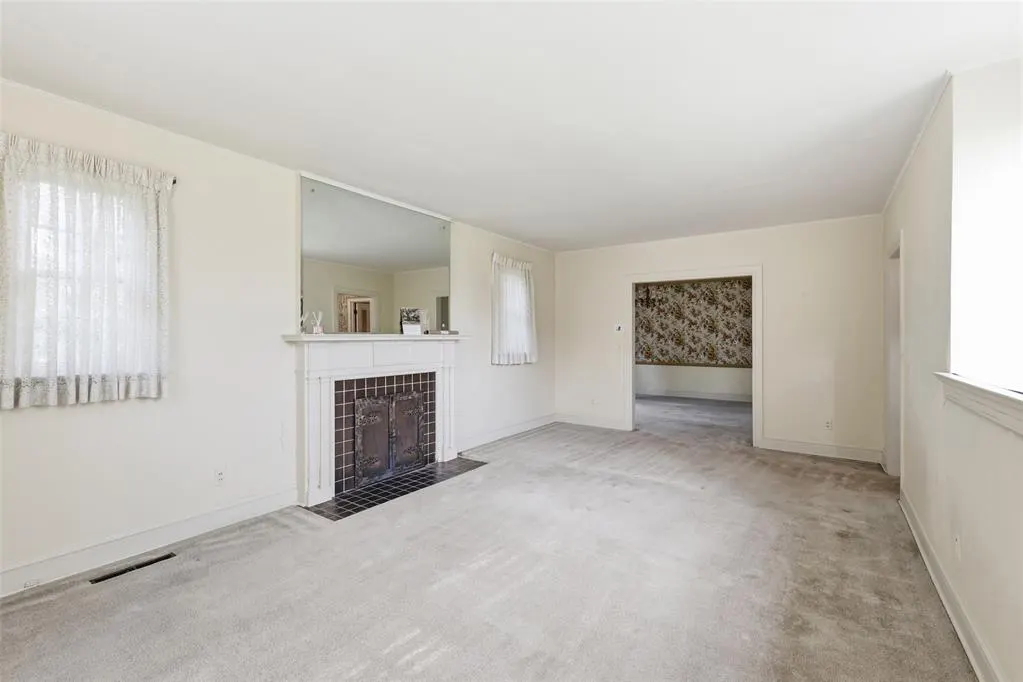 Photo 11 — 422 S Highland Street, Ada, OK 74820