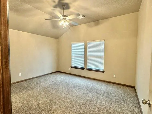 Photo 14 — 709 Caladium Drive, Yukon, OK 73099